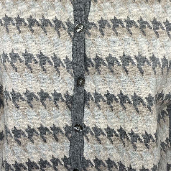 Croft & Barrow Geometric Print Sweater PS Light Gray Tan Button Down Casual - Picture 11 of 12